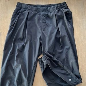 Lululemon Men’s Black Joggers Size Medium